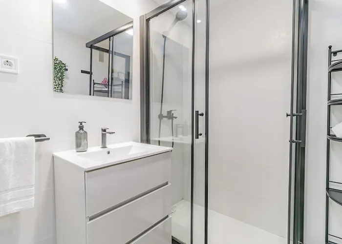 Your Large Family In * Zaragoza