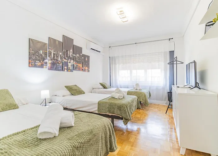 Lägenhet Your Large Family In Zaragoza